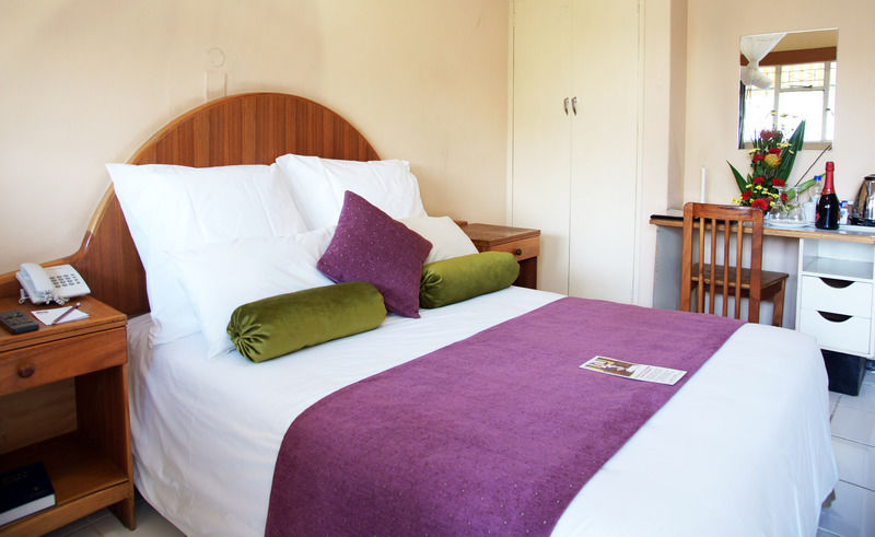 Kadoma Hotel & Conference Centre Bagian luar foto